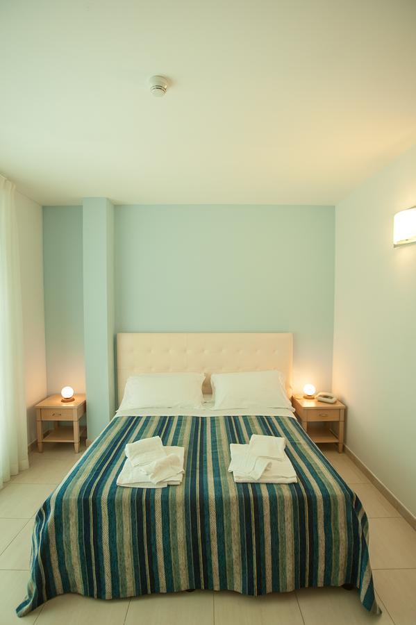 Hotel Riviera Сильви-Марина Экстерьер фото